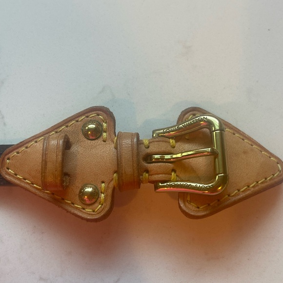 Louis Vuitton leather bracelet - Picture 4 of 7